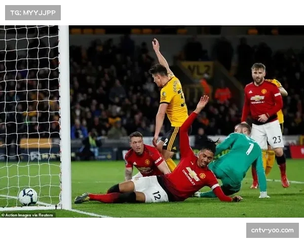 “官方消息:曼联中场梅努恢复完整合练,有望在转换进攻中提供活力” “官方消息:曼联中场梅努恢复完整合练,有望在转换进攻中提供活力”